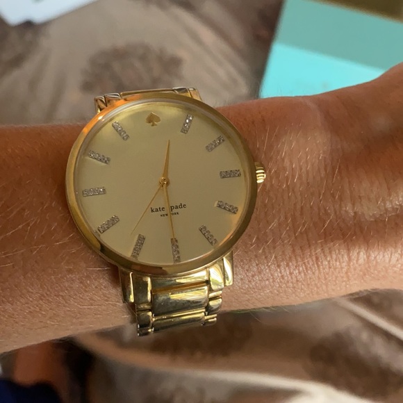 Kate spade gold watch - Picture 7 of 9